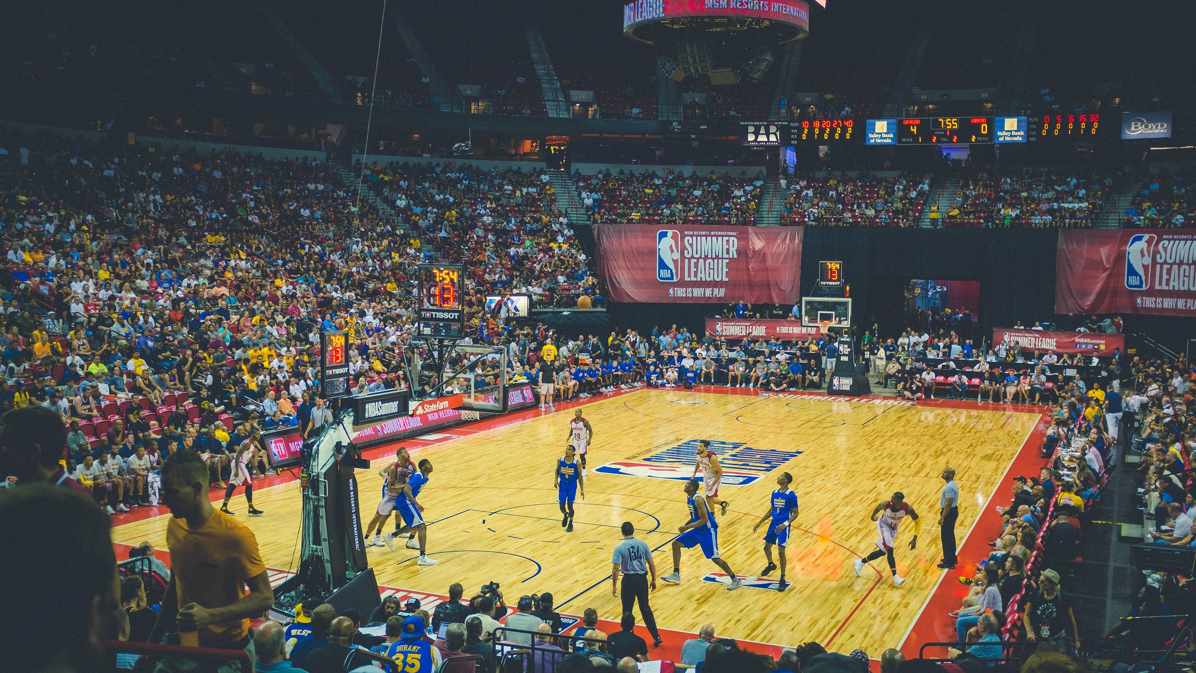 开云体育-绝杀与接管,当湖人的压哨传奇遇上克莱的东决神迹 第2张 开云体育-绝杀与接管,当湖人的压哨传奇遇上克莱的东决神迹 第2张